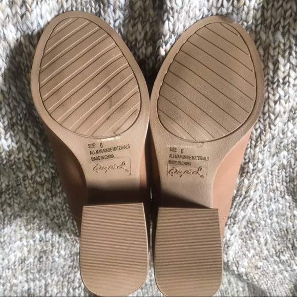 Qupid Camel Open Toe Booties - Picture 7 of 11